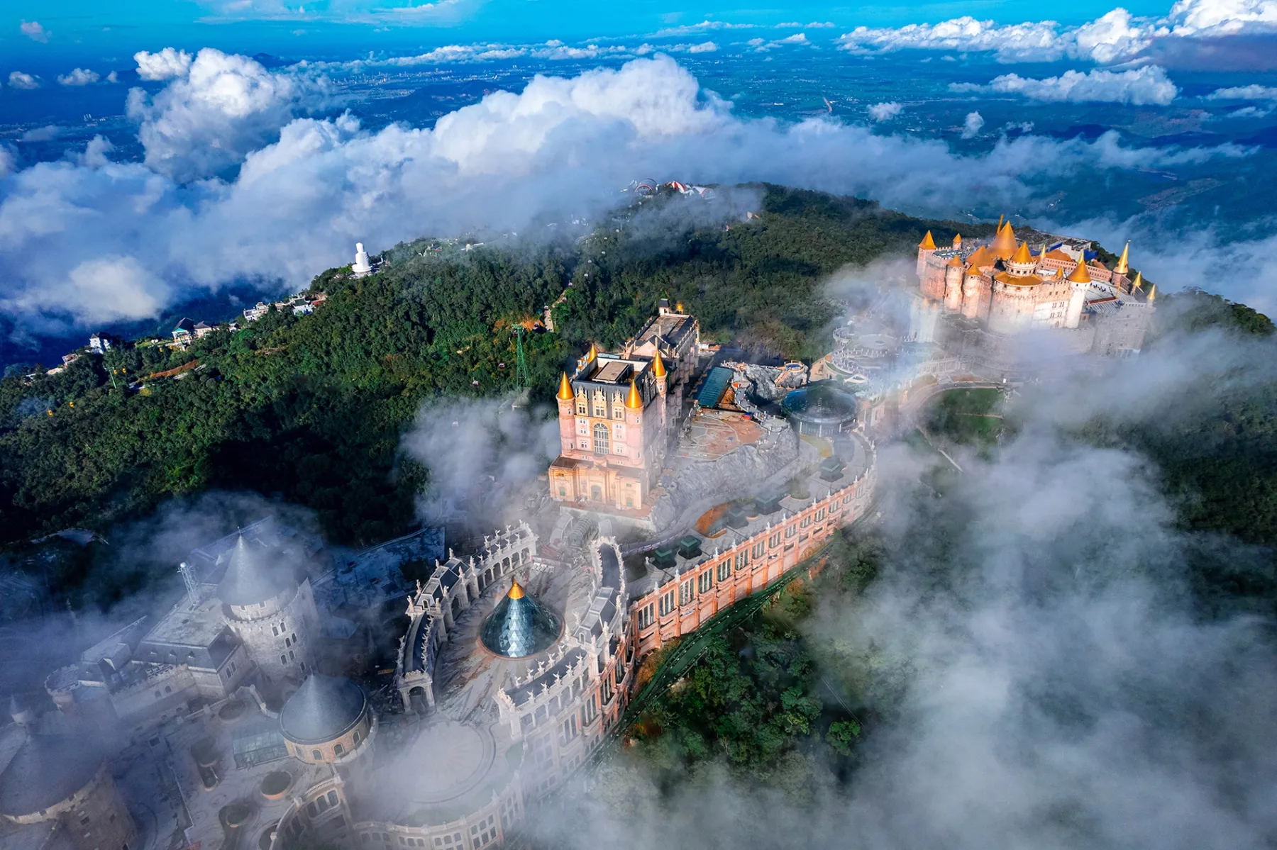 CHƯƠNG TRÌNH TOUR ĐẶC SẮC: ĐÀI LOAN - ĐÀ NẴNG - BÀ NÀ HILLS - TRẢI NGHIỆM GOLF (4 Ngày 3 Đêm)